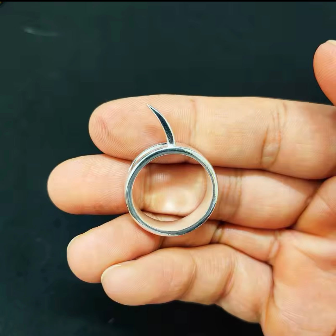 Annie Leonhart Ring