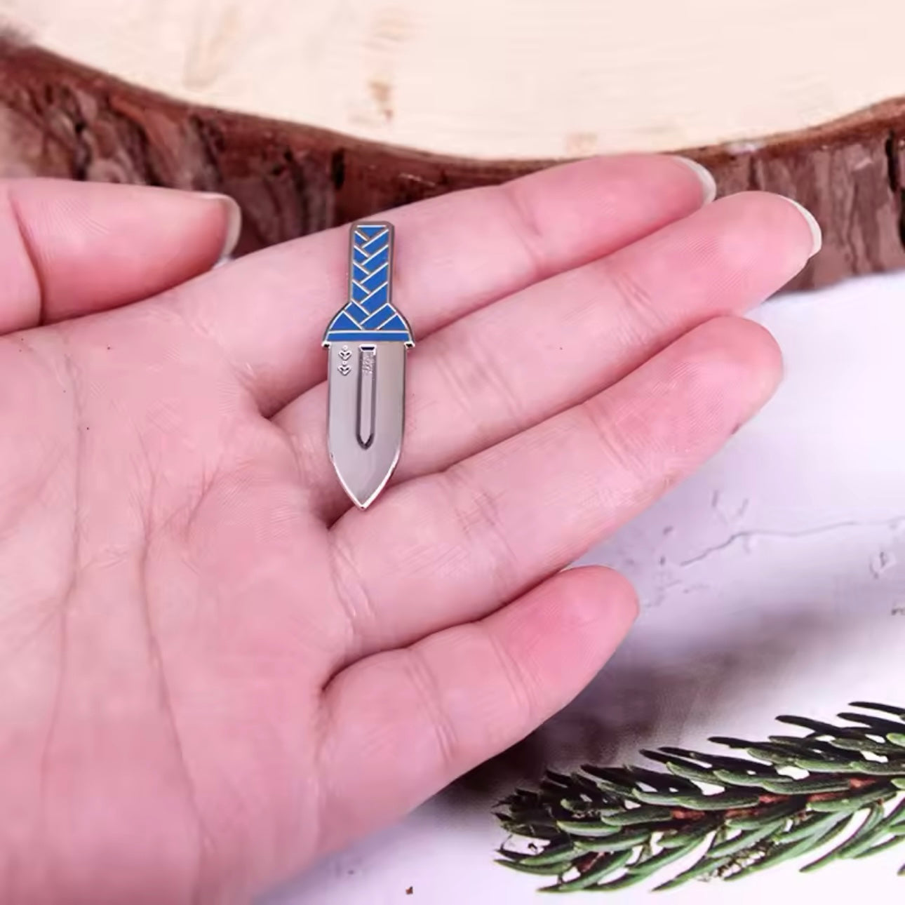 Thorfinn dagger Brooch/Pin